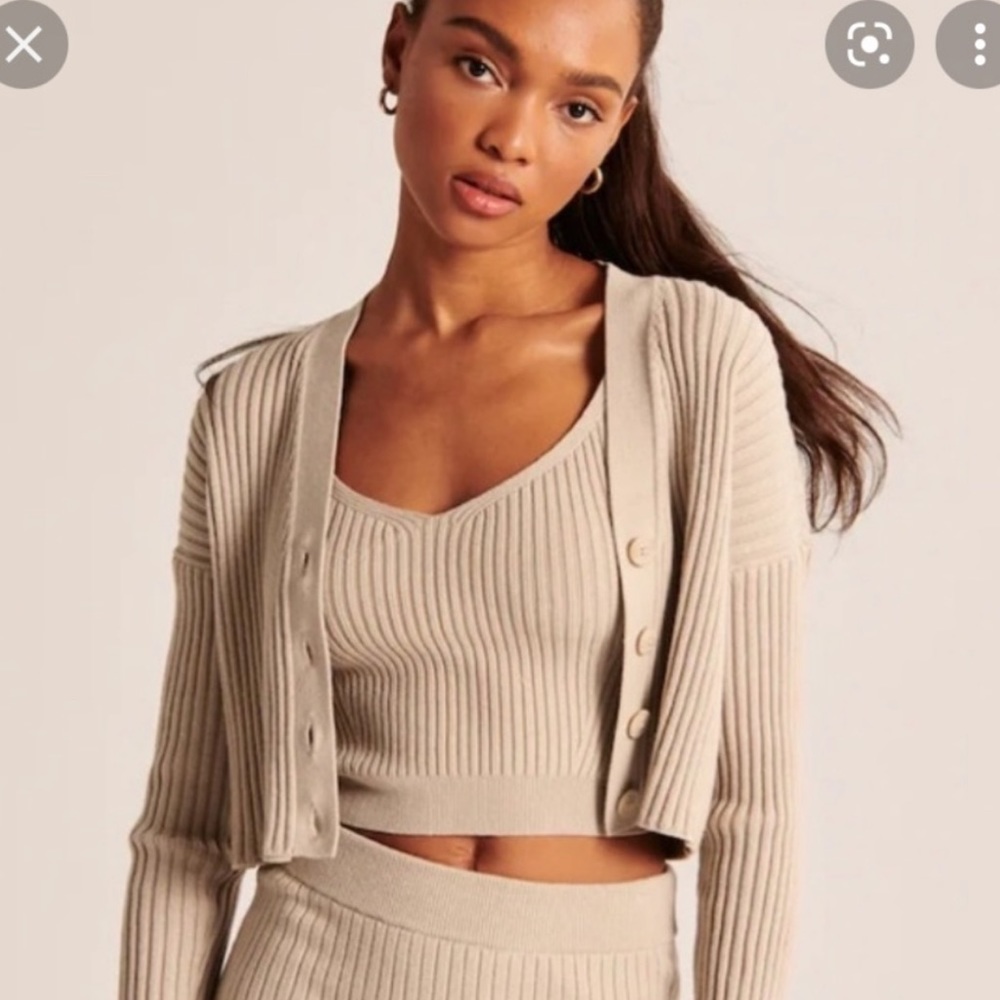 Abercrombie & Fitch 2 piece cropped tank and cardigan set in BLACK - XS